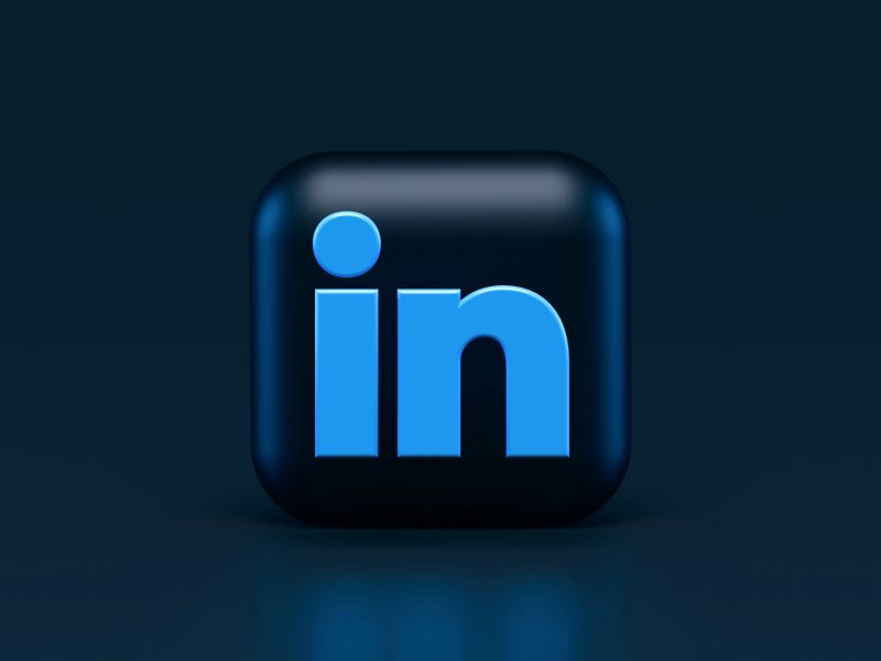 Generator kodu qr linkedin z logo
