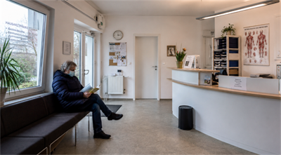 a small local clinic in Europe Mała klinika w Europie